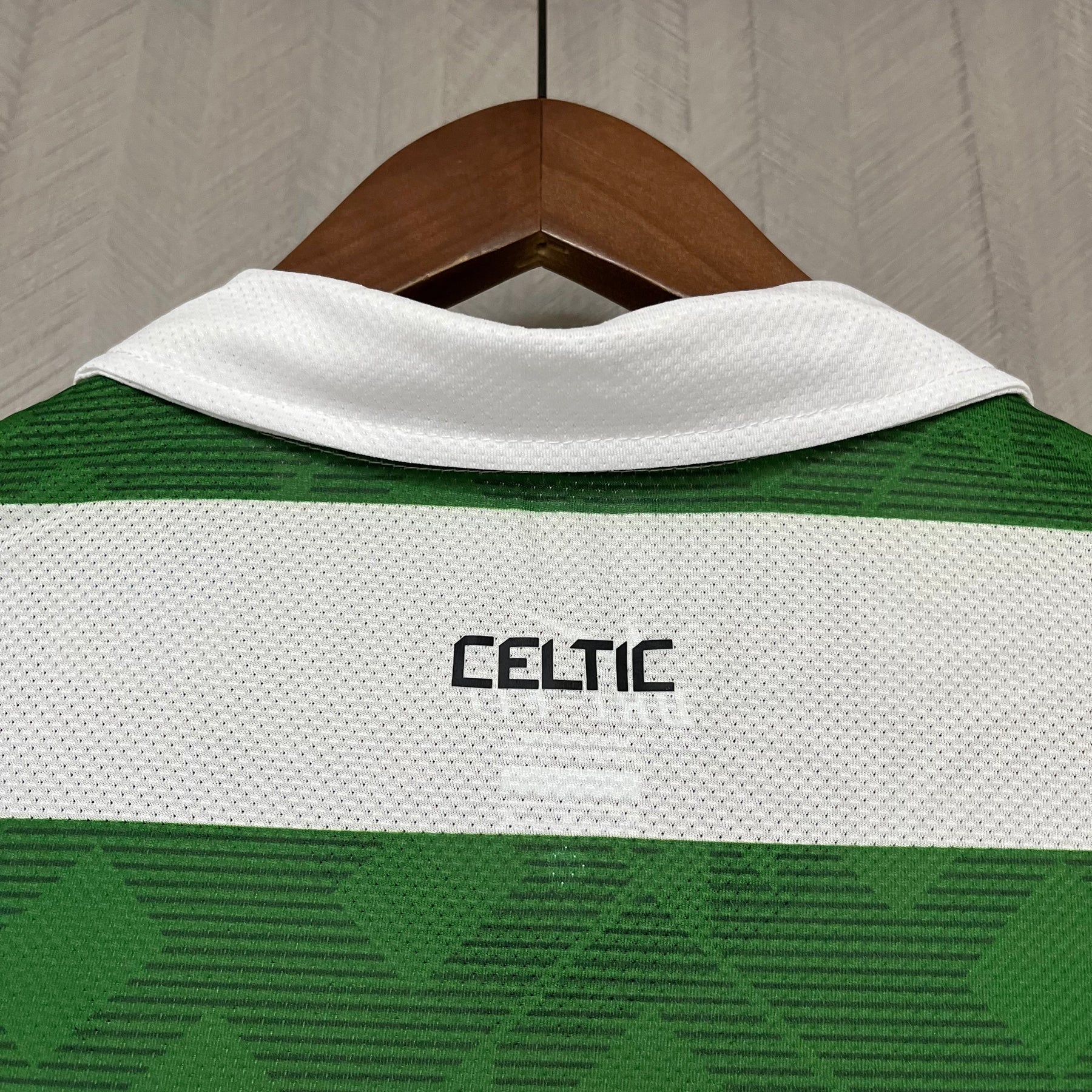 Celtic Retro 2010/12 Home